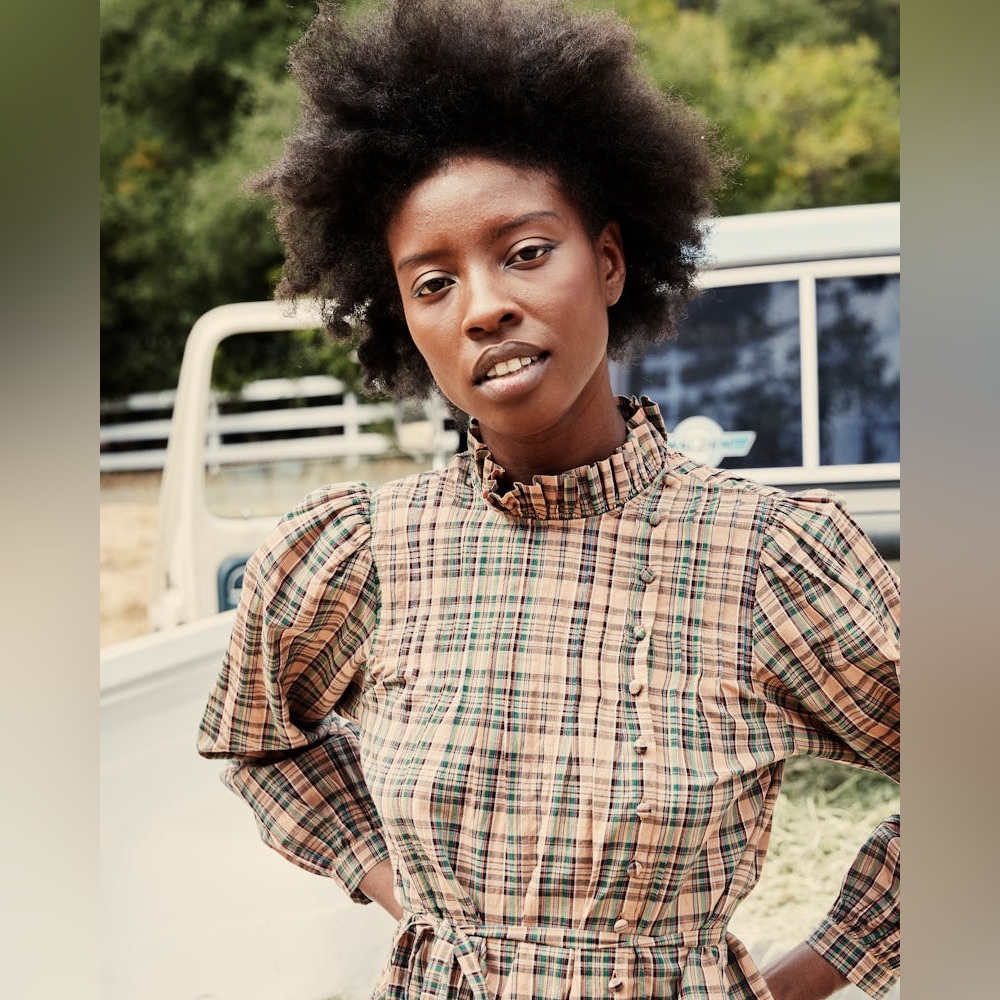 DÔEN Palmera Check Printed Waist Belted Pintucked Organic Cotton Voile Blouse - Picture 3 of 10